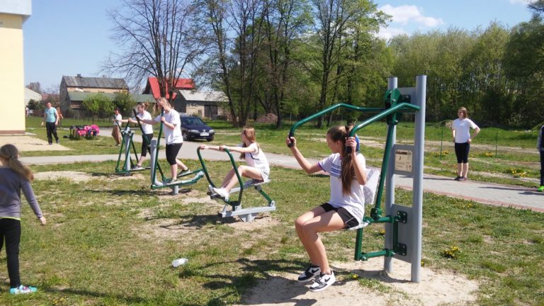 Siłownia pod chmurką w Kiełczygłowie
