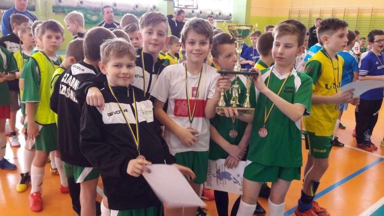 Młodzi piłkarze walczyli o Puchar Wójta