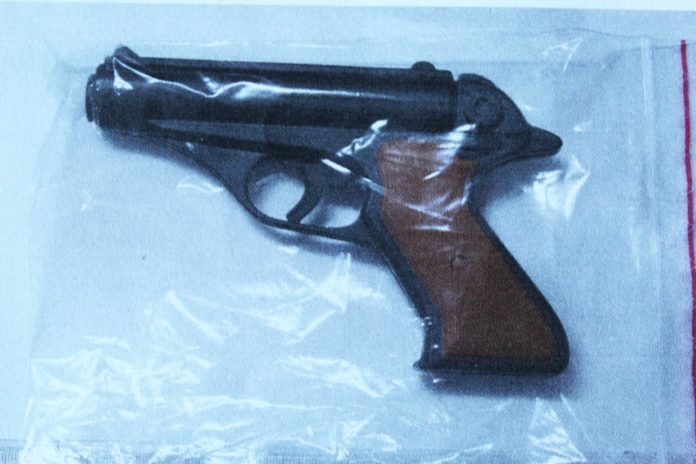 rozboj-pistolet-kulki1