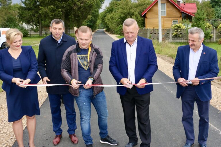 Oficjalne otwarcie drogi w Lipinie